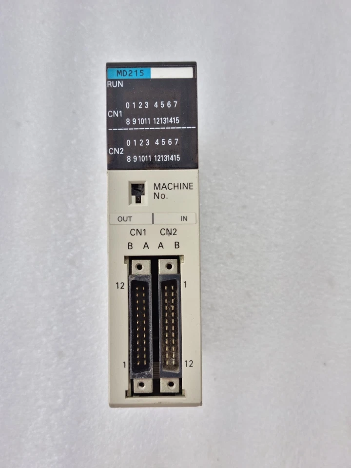 OMRON C200H-MD215 INPUT OUTPUT UNIT 24VDC C200HMD215